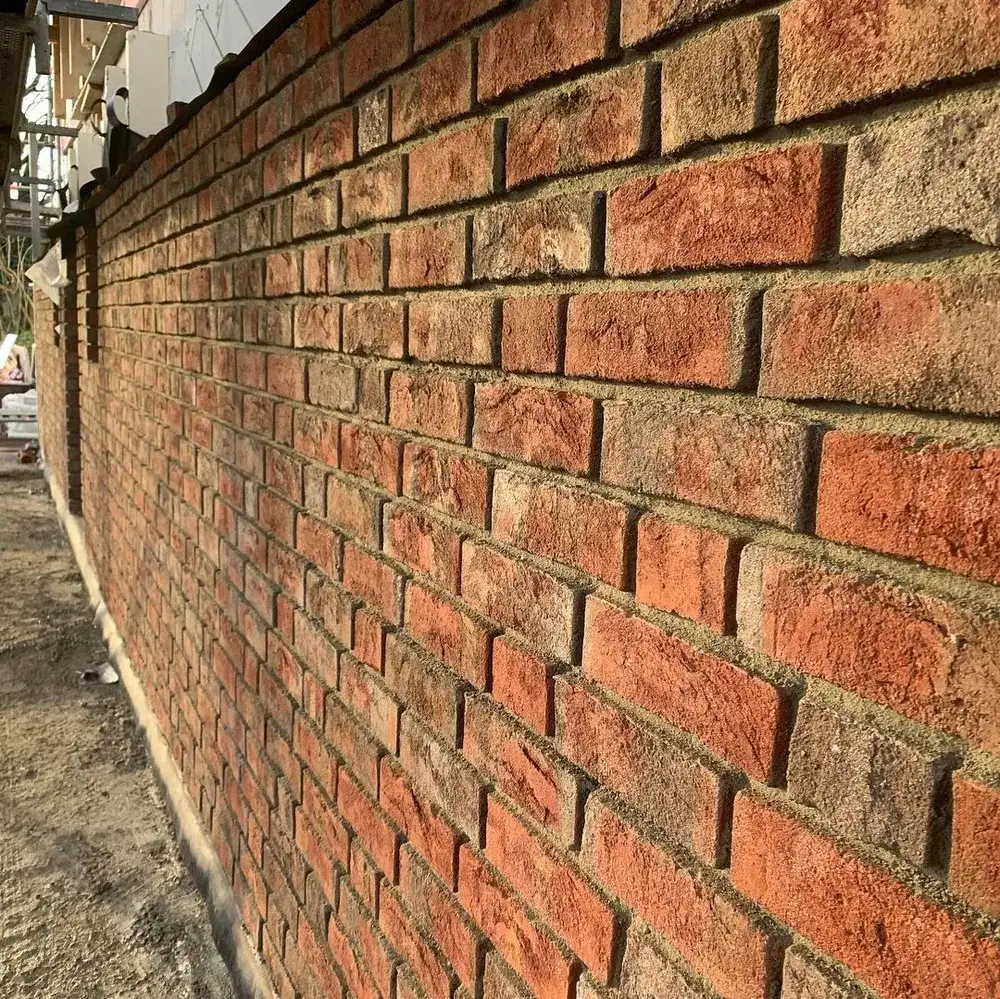 Цегла клінкерна Roben Formback NF з відтінком та підпалом (ручна формовка) (коричнева)